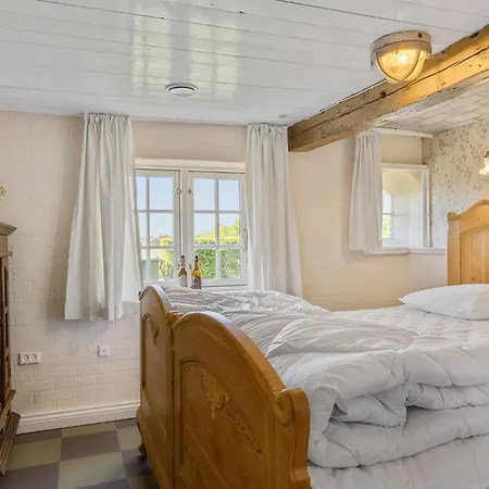 Holiday home In With Wifi *